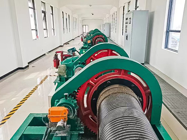 啟閉機房